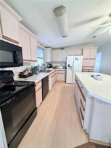 15439 BROOKRIDGE BOULEVARD, Brooksville, FL 34613