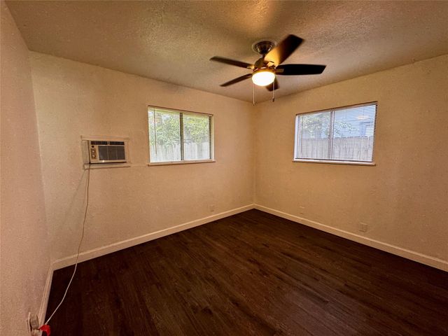 6009 S 1st ST, Austin, TX 78745