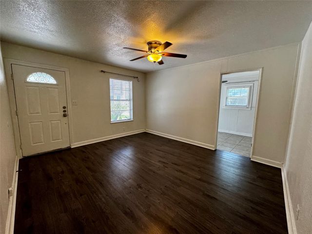 6009 S 1st ST, Austin, TX 78745