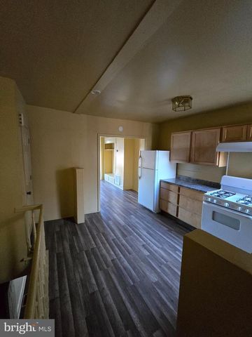 4904 N FRONT ST, Philadelphia, PA 19120