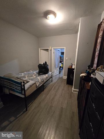 4904 N FRONT ST, Philadelphia, PA 19120