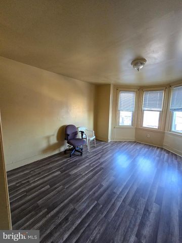 4904 N FRONT ST, Philadelphia, PA 19120