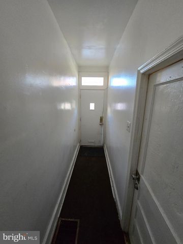 4904 N FRONT ST, Philadelphia, PA 19120