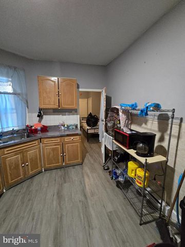 4904 N FRONT ST, Philadelphia, PA 19120