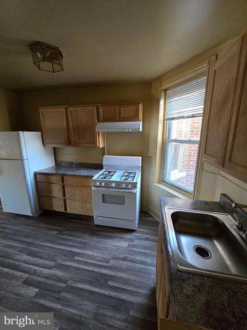 4904 N FRONT ST, Philadelphia, PA 19120