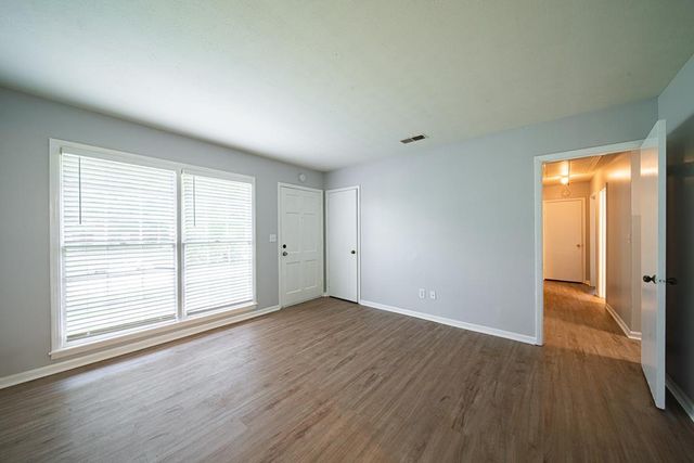 4 Clausen Drive, Columbus, GA 31907