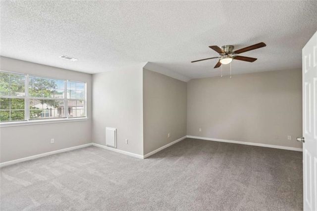 6758 Biscayne Boulevard, Rex, GA 30273