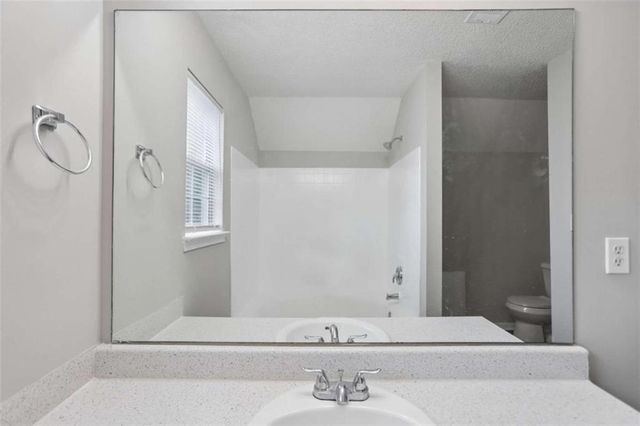 6758 Biscayne Boulevard, Rex, GA 30273