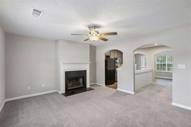 6758 Biscayne Boulevard, Rex, GA 30273