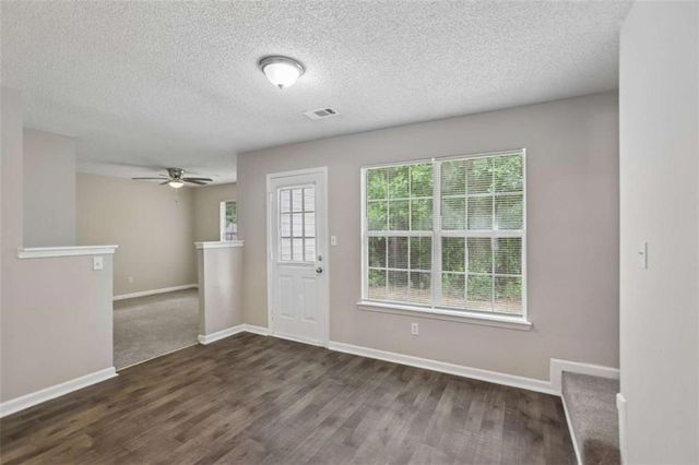6758 Biscayne Boulevard, Rex, GA 30273