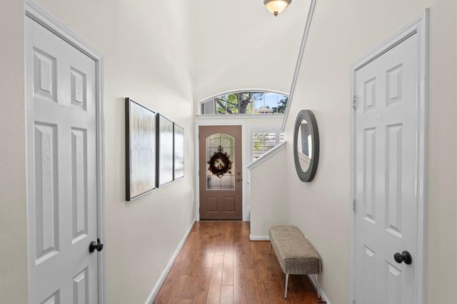 122 W Burberry Circle, The Woodlands, TX 77384