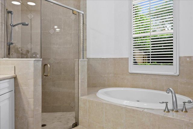 2459 Players Court, Wellington, FL 33414