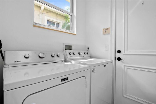 2459 Players Court, Wellington, FL 33414