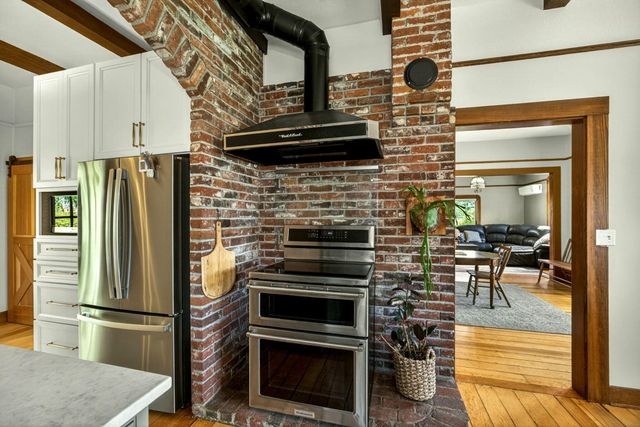 1002 NW Washington Boulevard, Grants Pass, OR 97526