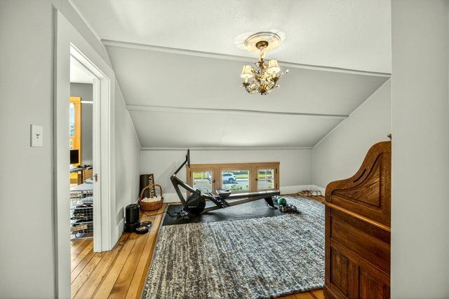 1002 NW Washington Boulevard, Grants Pass, OR 97526