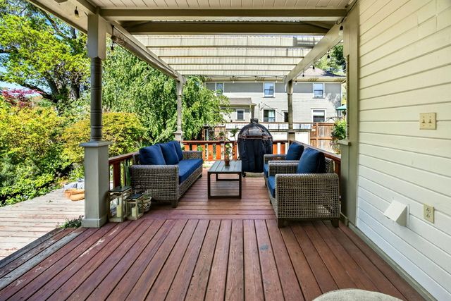 1002 NW Washington Boulevard, Grants Pass, OR 97526