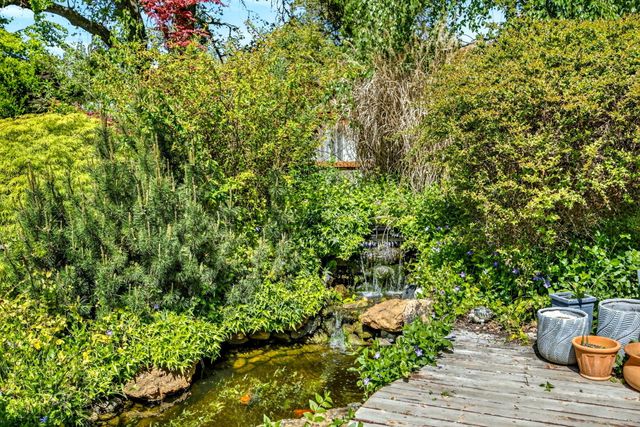 1002 NW Washington Boulevard, Grants Pass, OR 97526