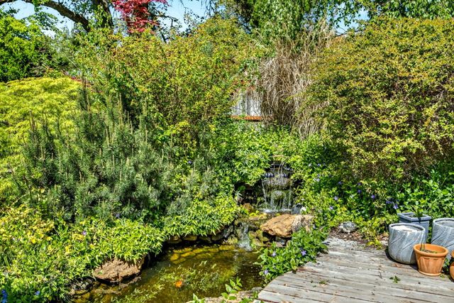 1002 NW Washington Boulevard, Grants Pass, OR 97526