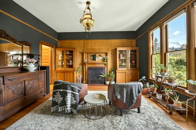 1002 NW Washington Boulevard, Grants Pass, OR 97526