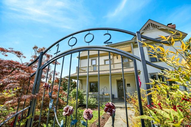 1002 NW Washington Boulevard, Grants Pass, OR 97526