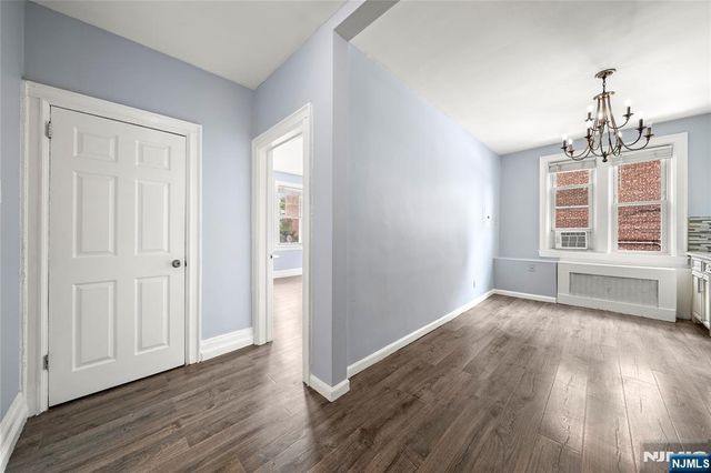 678 Anderson Avenue, Cliffside Park, NJ 07010