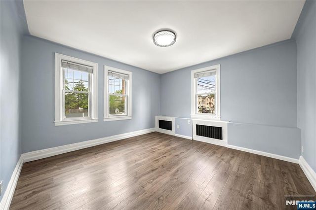 678 Anderson Avenue, Cliffside Park, NJ 07010