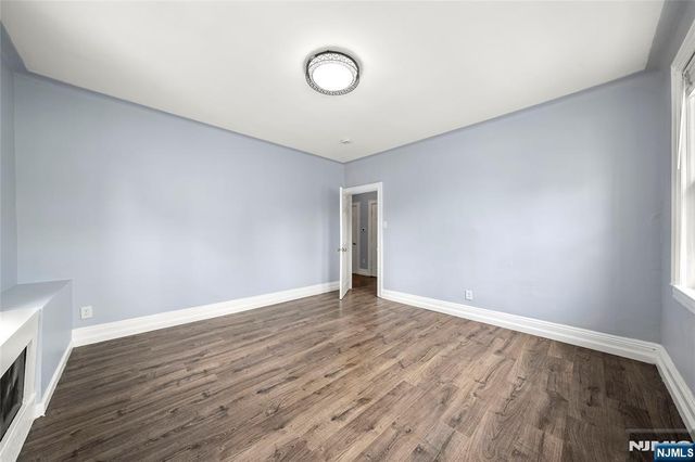 678 Anderson Avenue, Cliffside Park, NJ 07010