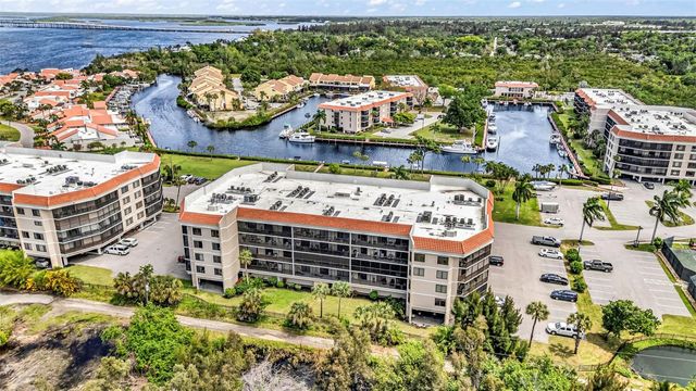 25188 MARION AVENUE E212, Punta Gorda, FL 33950