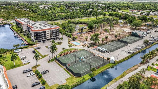 25188 MARION AVENUE E212, Punta Gorda, FL 33950