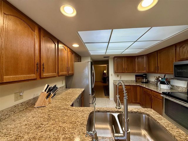 25188 MARION AVENUE E212, Punta Gorda, FL 33950