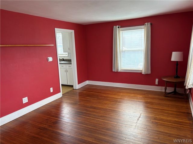 285 Barnsdale Avenue, West Seneca, NY 14224