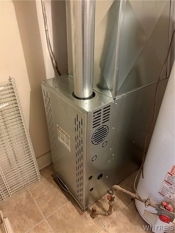 285 Barnsdale Avenue, West Seneca, NY 14224