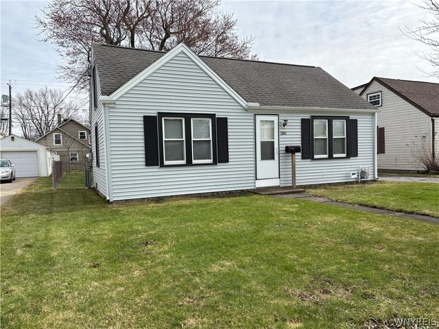 285 Barnsdale Avenue, West Seneca, NY 14224