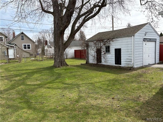 285 Barnsdale Avenue, West Seneca, NY 14224