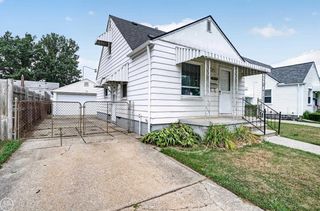 8299 Superior Avenue, Center Line, MI 48015