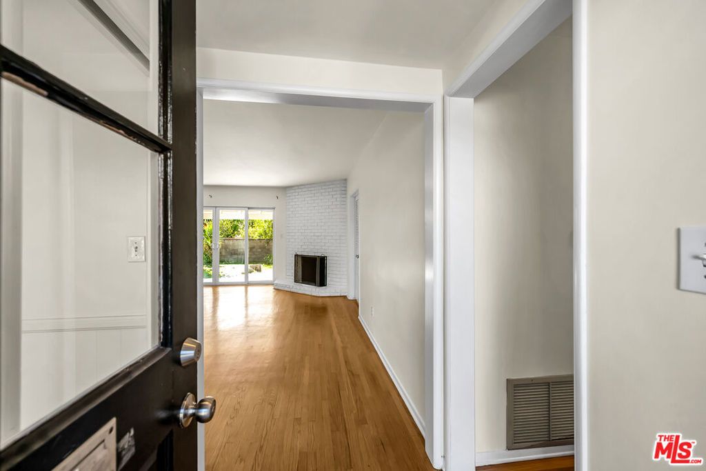 Image 2 of property listing at 13452 Delano Street, Van Nuys, CA 91401