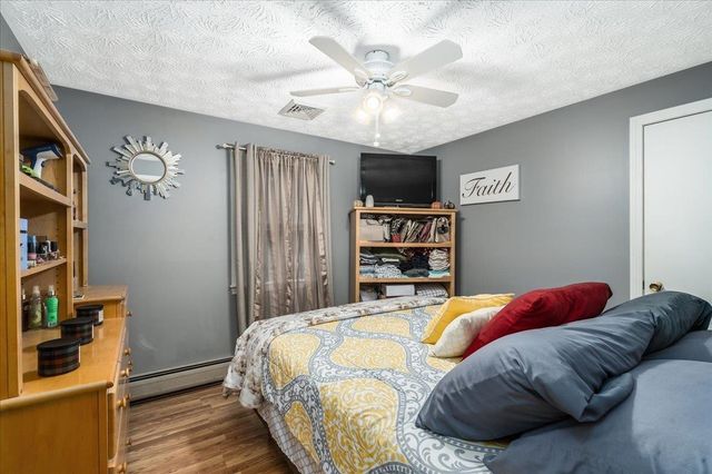 72 Old Derry Road, Londonderry, NH 03053
