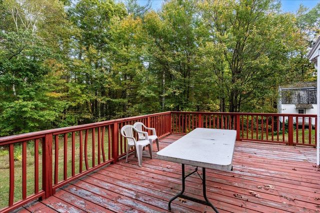 72 Old Derry Road, Londonderry, NH 03053
