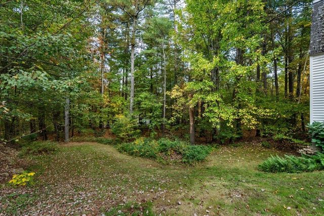 72 Old Derry Road, Londonderry, NH 03053