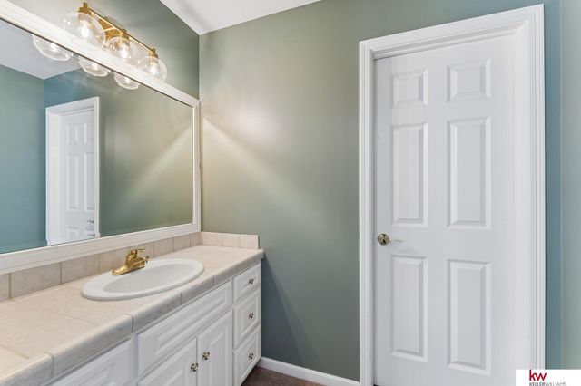 3855 S 179th Terrace, Omaha, NE 68130