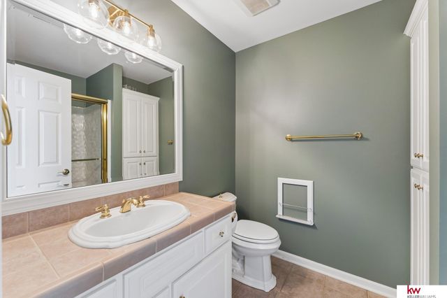 3855 S 179th Terrace, Omaha, NE 68130