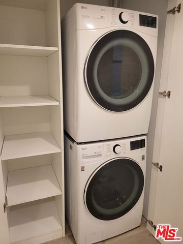 11565 Iowa Avenue, Los Angeles, CA 90025