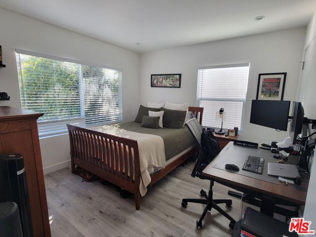 11565 Iowa Avenue, Los Angeles, CA 90025