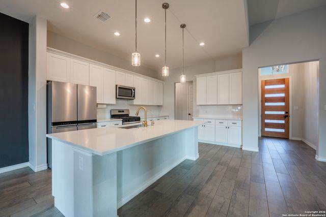 29203 Cheyenne Rdg, Boerne, TX 78015