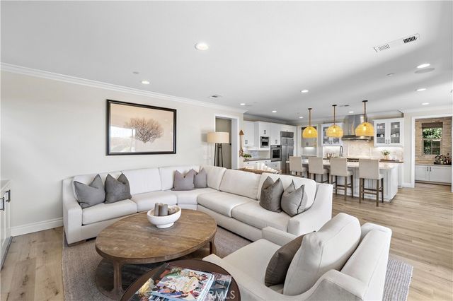 5 Baliza Road, Rancho Mission Viejo, CA 92694