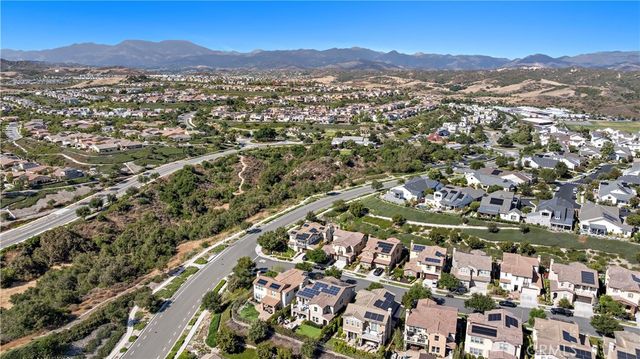 5 Baliza Road, Rancho Mission Viejo, CA 92694