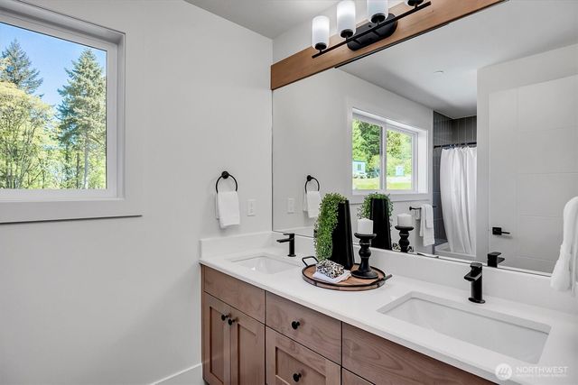 13115 NE 151st Ct, Woodinville, WA 98072