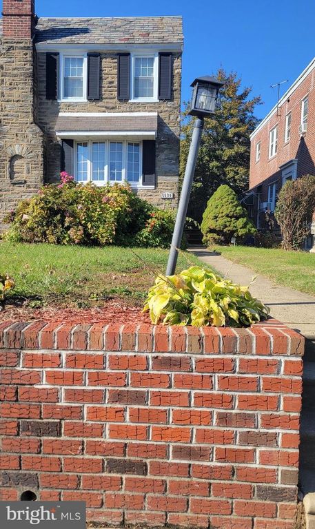 6530 OXFORD AVE, Philadelphia, PA 19111