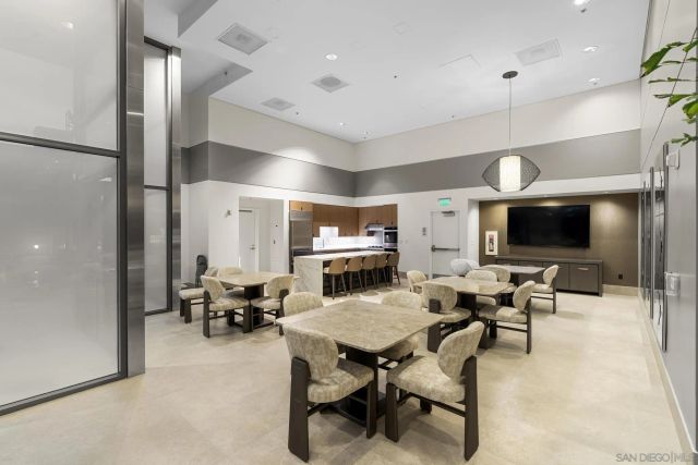 645 Front 1409, San Diego, CA 92101