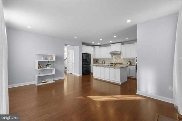 7 MAGPIE LN, Princeton, NJ 08540